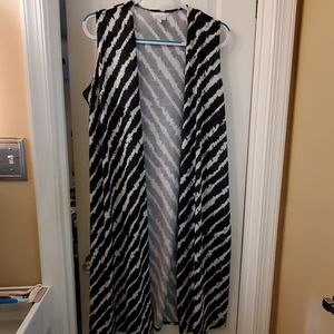 Lularoe Joy vest, medium
